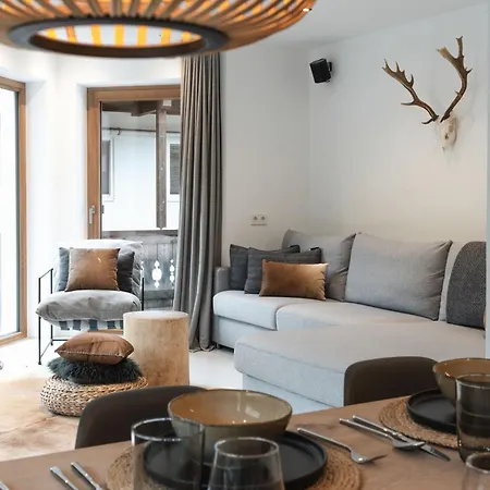 Moos Apartment *
